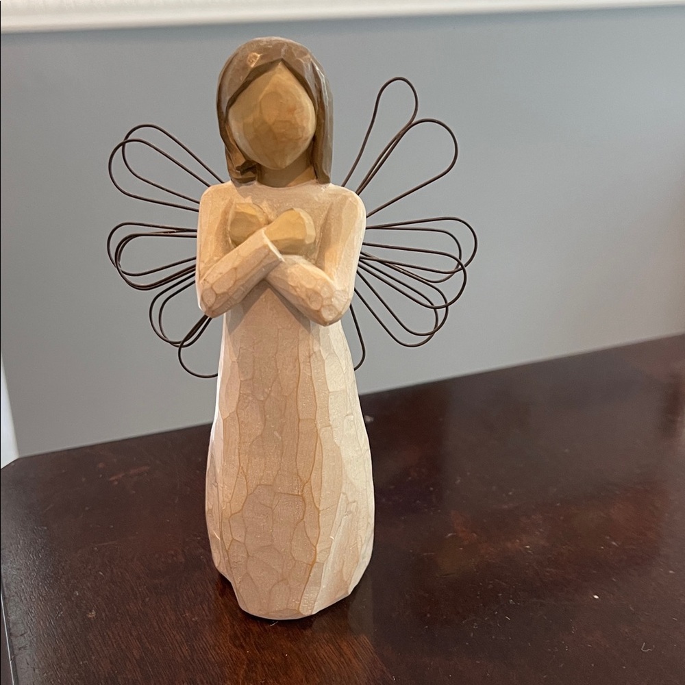 Willow Tree Angel Sculpture - “Sign for Love”